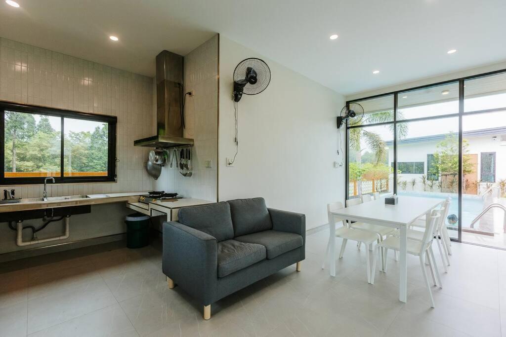 Cheeva Pool Villa Khao Lak Exterior foto