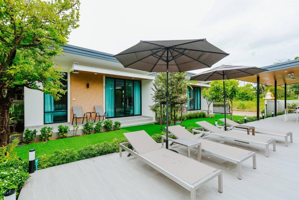 Cheeva Pool Villa Khao Lak Exterior foto